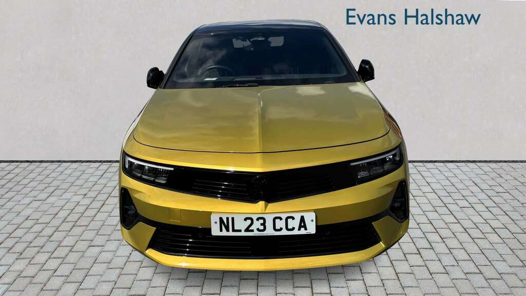 Vauxhall Astra 1.6 Plug-in Hybrid Gs 2023 Yellow #4