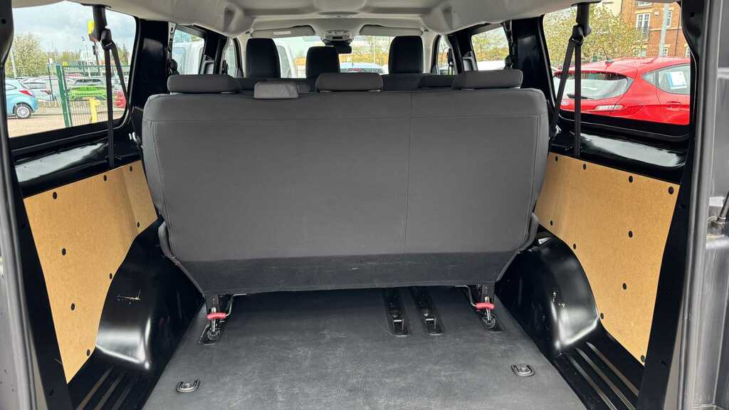 Vauxhall Vivaro 100Kw Combi XL 49Kwh 2025 LY74OFA Black #6