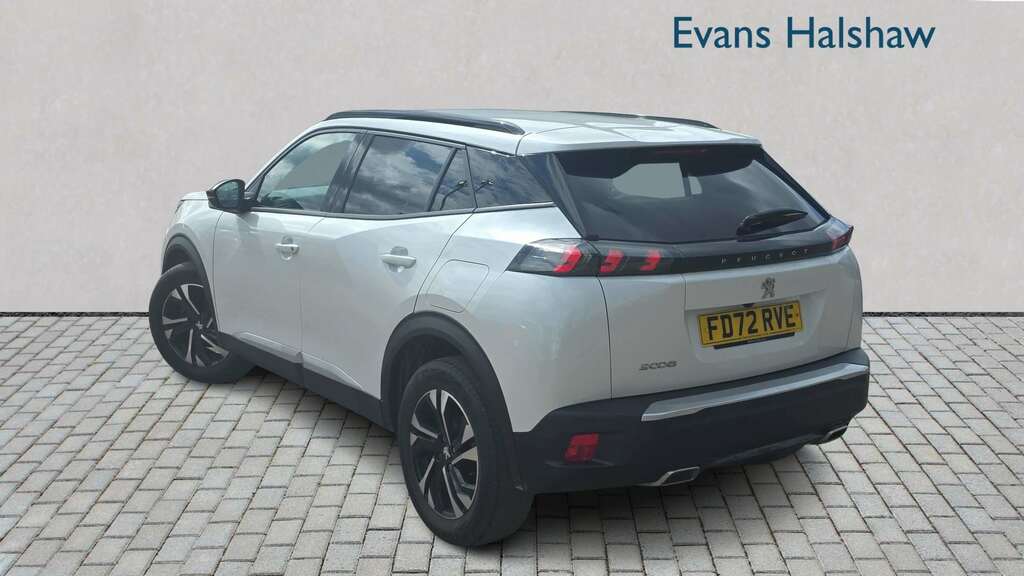 Peugeot 2008 1.2 Puretech 130 Allure Premium 2023 FD72RVE White #2