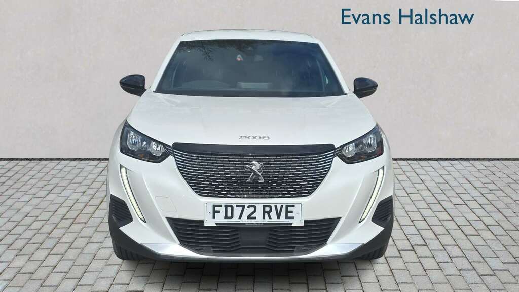 Peugeot 2008 1.2 Puretech 130 Allure Premium 2023 FD72RVE White #4