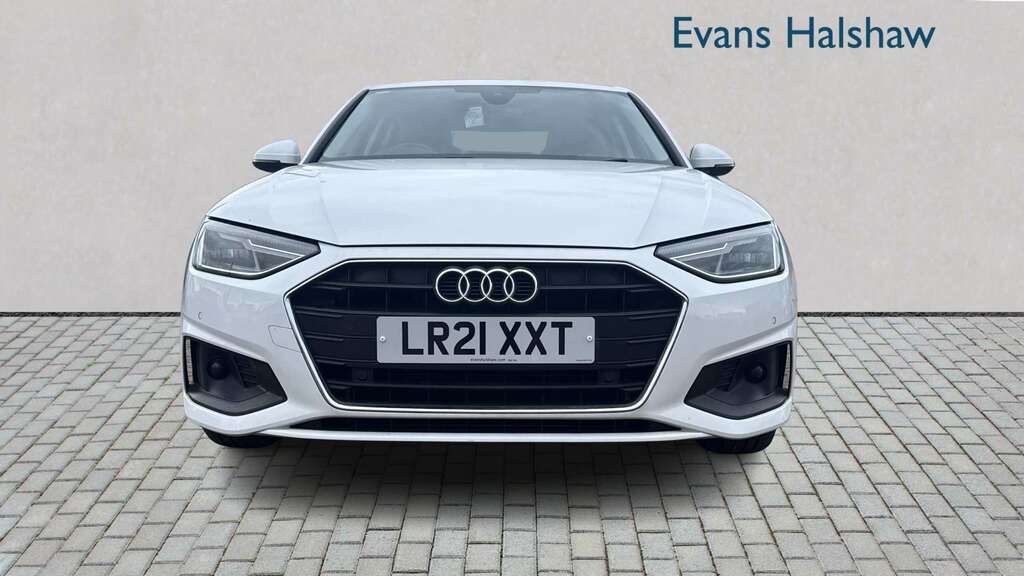 Audi A4 35 Tdi Technik S Tronic 2021 LR21XXT White #4