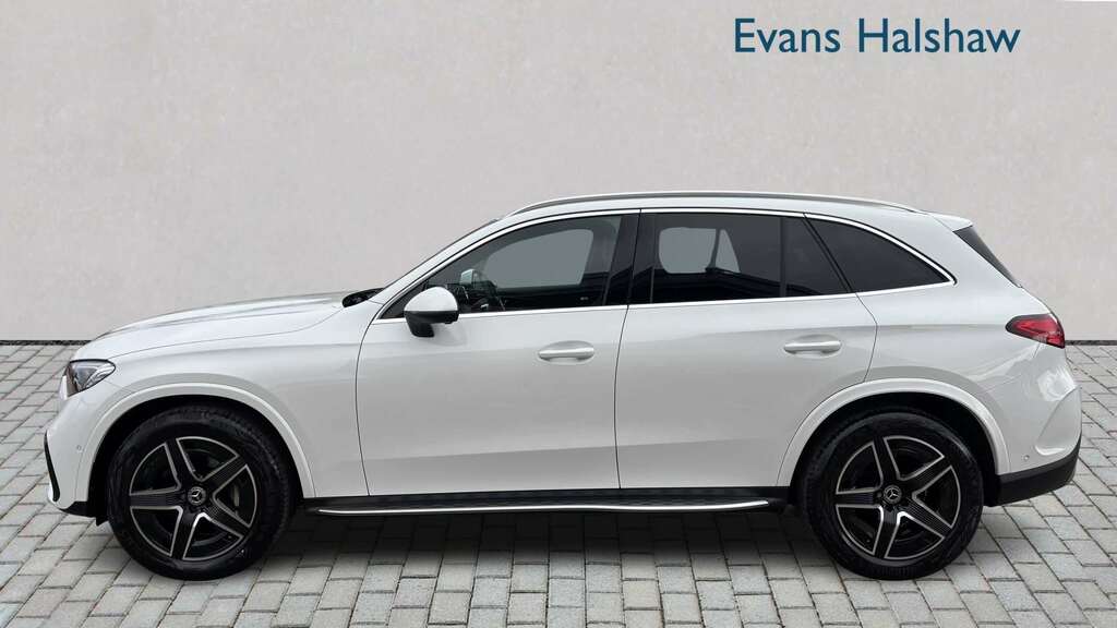 Mercedes-Benz GLC Class 220D 4Matic Amg Line 9G-tronic 2024 ND24XVT White #3