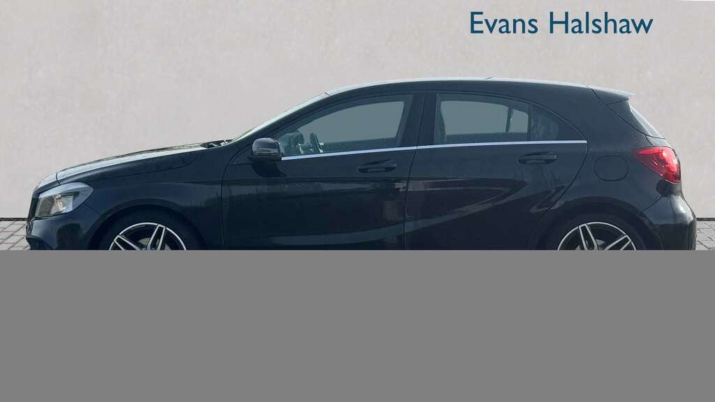 Mercedes-Benz A Class A180d Amg Line 2017 FV67OTR Black #4