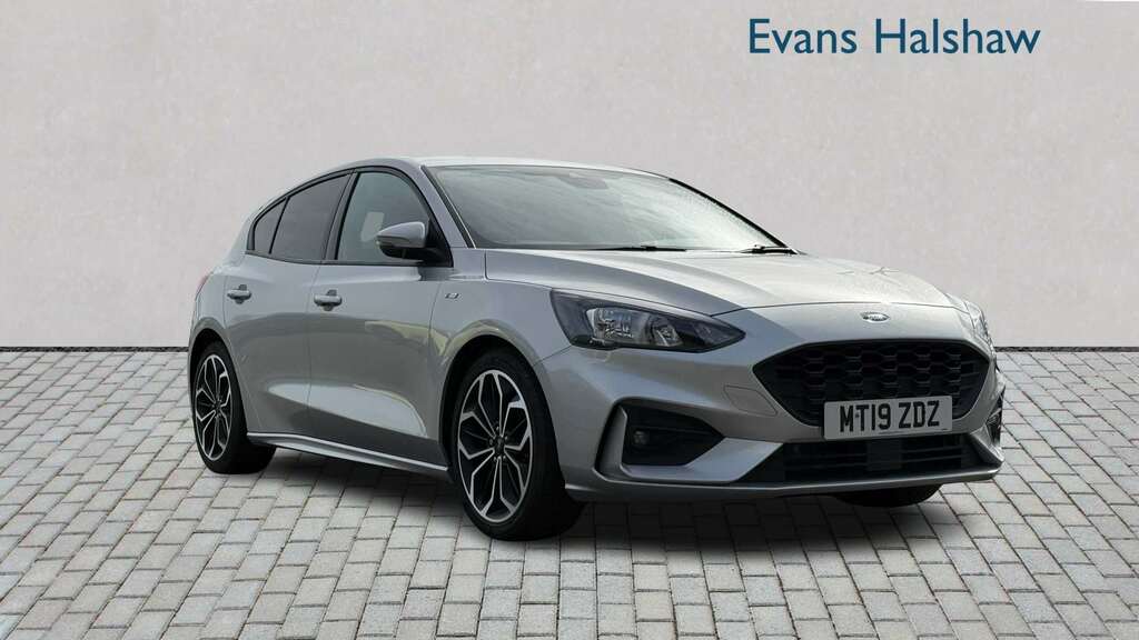 Ford Focus 1.0 Ecoboost 125 St-line X 2019 MT19ZDZ Silver