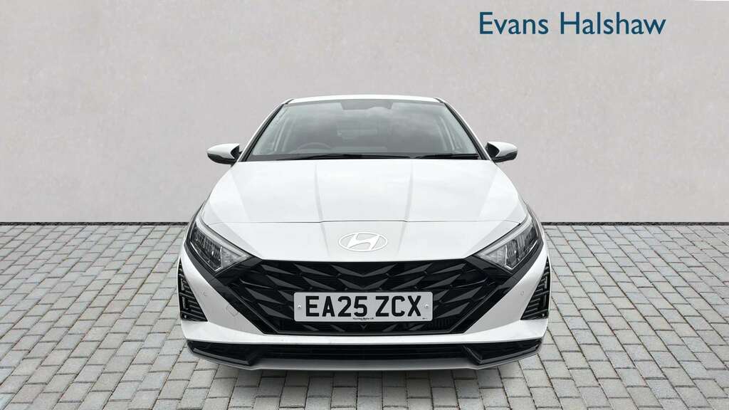 Hyundai I20 1.0T Gdi Premium 2025 EA25ZCX White #4
