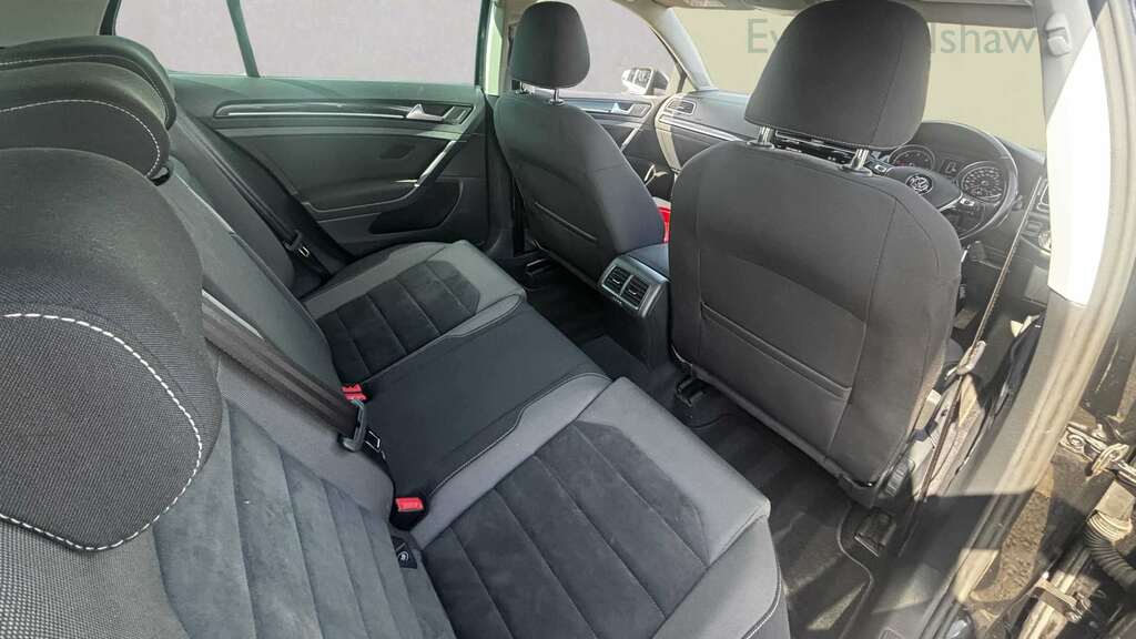 Volkswagen Golf 1.6 Tdi Gt 2017 Black #6