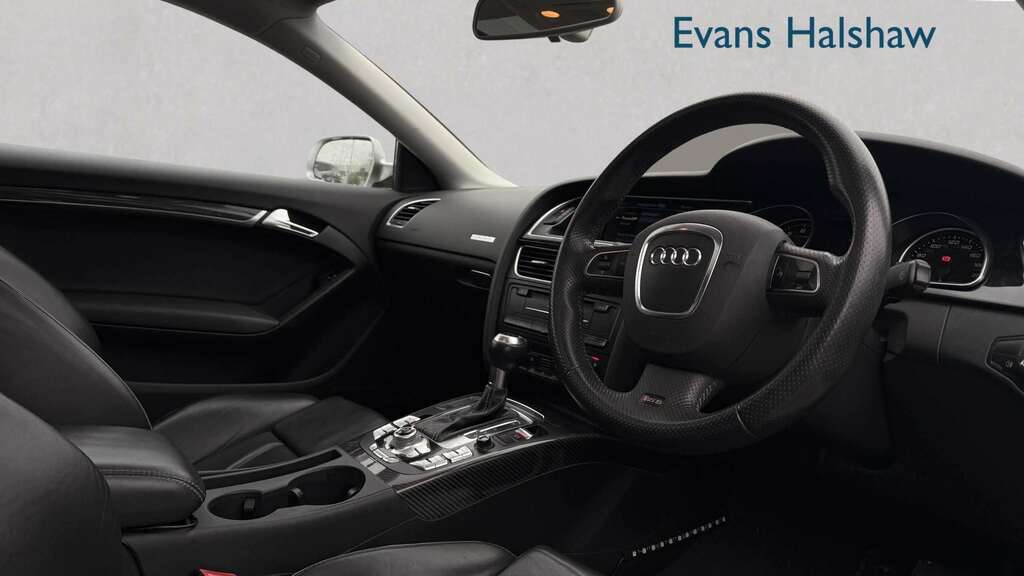 Audi RS5 4.2 Fsi Quattro S Tronic 2011 White #3
