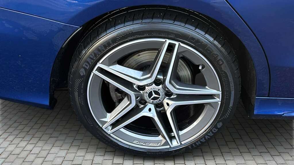 Mercedes-Benz C Class C220d Amg Line Premium 9G-tronic 2019 KM69GVF Blue #5