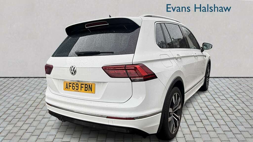 Volkswagen Tiguan 2.0 Tsi 230 4Motion Sel Dsg 2019 AF69FBN White #4
