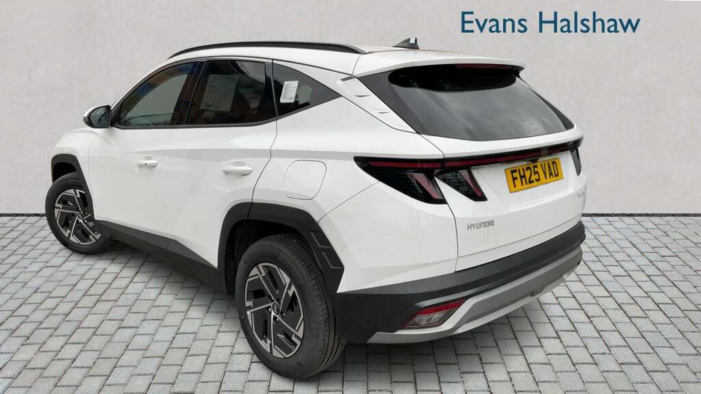 Hyundai Tucson 1.6T Advance 2025 White #2