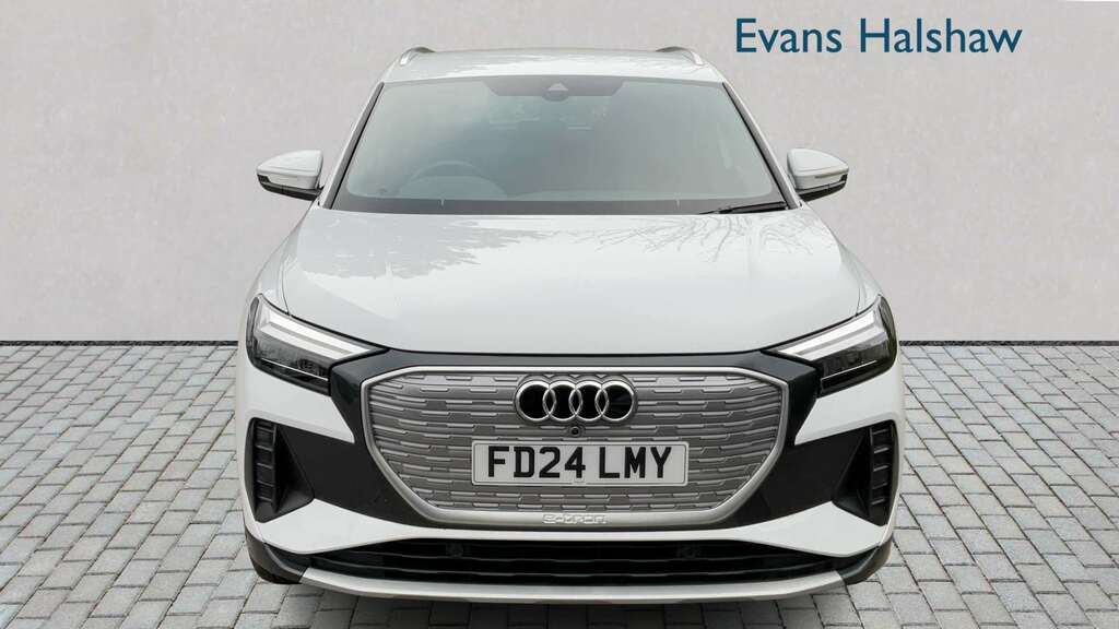 Audi Q4 E Tron 210Kw 45 82Kwh Sport Leather 2024 FD24LMY White #4