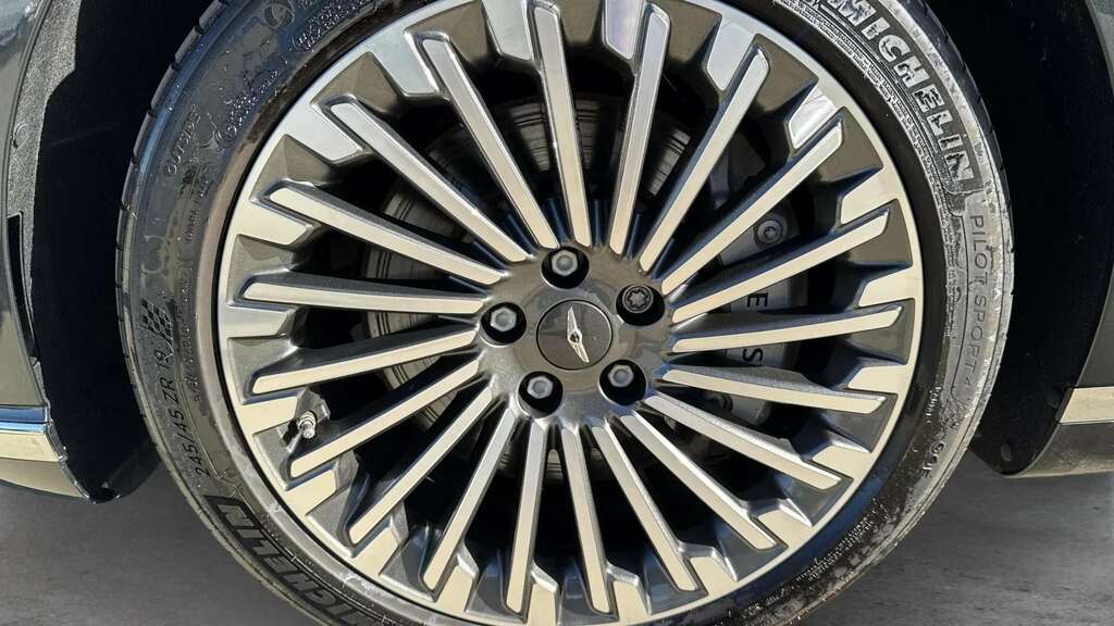 Genesis G80 272Kw Luxury 87.2Kwh Awd 2023 Green #4