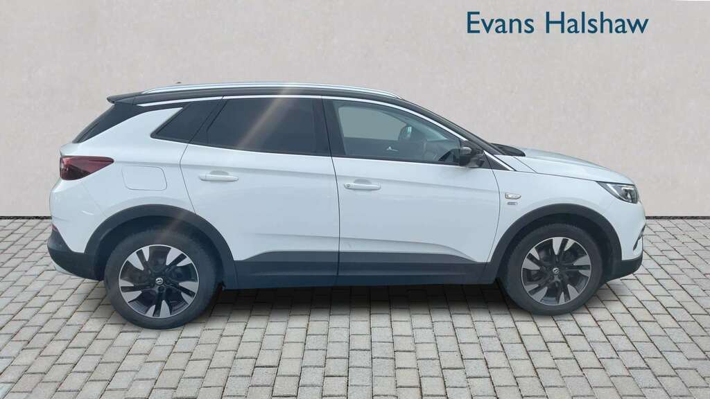 Vauxhall Grandland X 1.2 Turbo Griffin Edition 2021 SA21YXM White #3