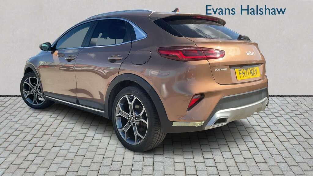 Kia Xceed 1.5T Gdi Isg 3 Dct 2022 FH71NXY Brown #2