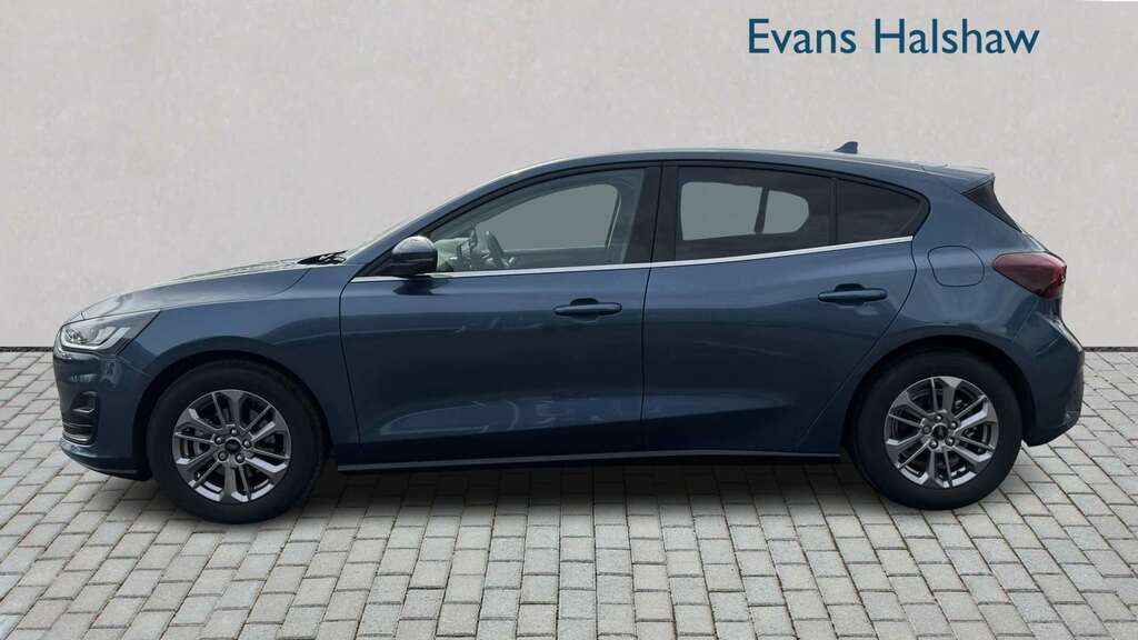 Ford Focus 1.0 Ecoboost Hybrid Mhev 155 Titanium 2023 NU23LLR Blue #4