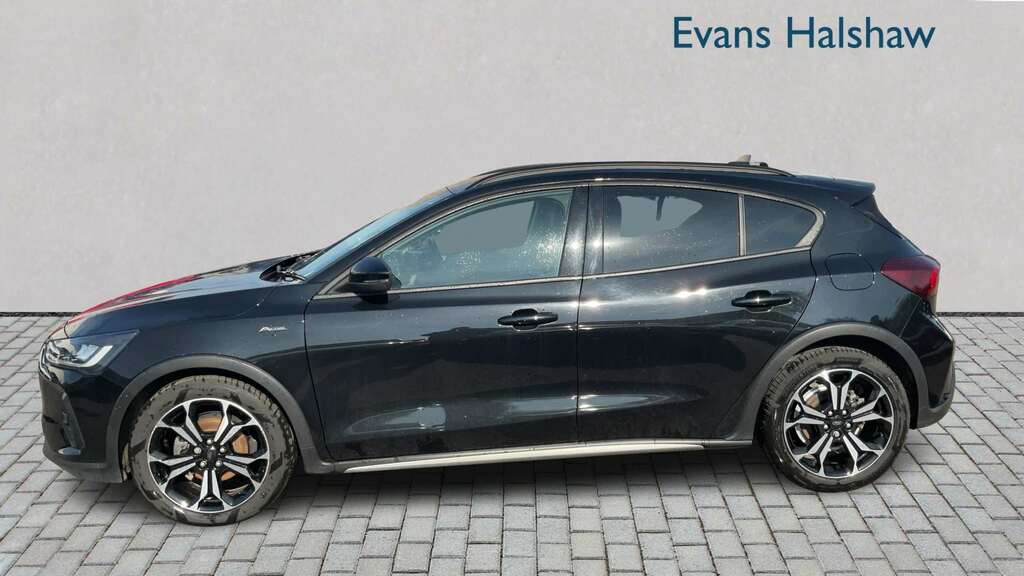 Ford Focus 1.0 Ecoboost Hybrid Mhev Active X 2023 RJ73SRZ Black #3