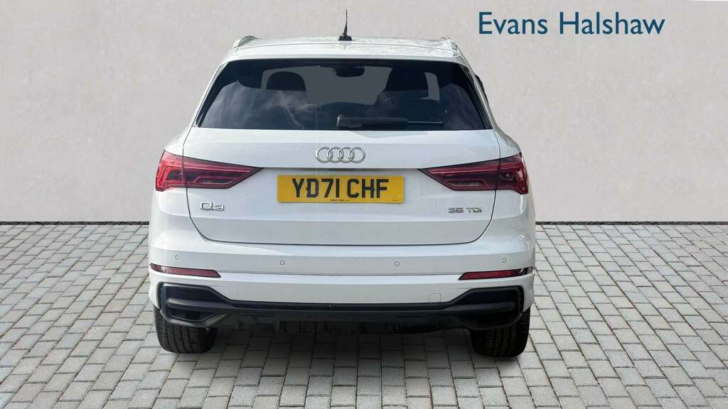 Audi Q3 35 Tdi S Line S Tronic 2021 YD71CHF White #4