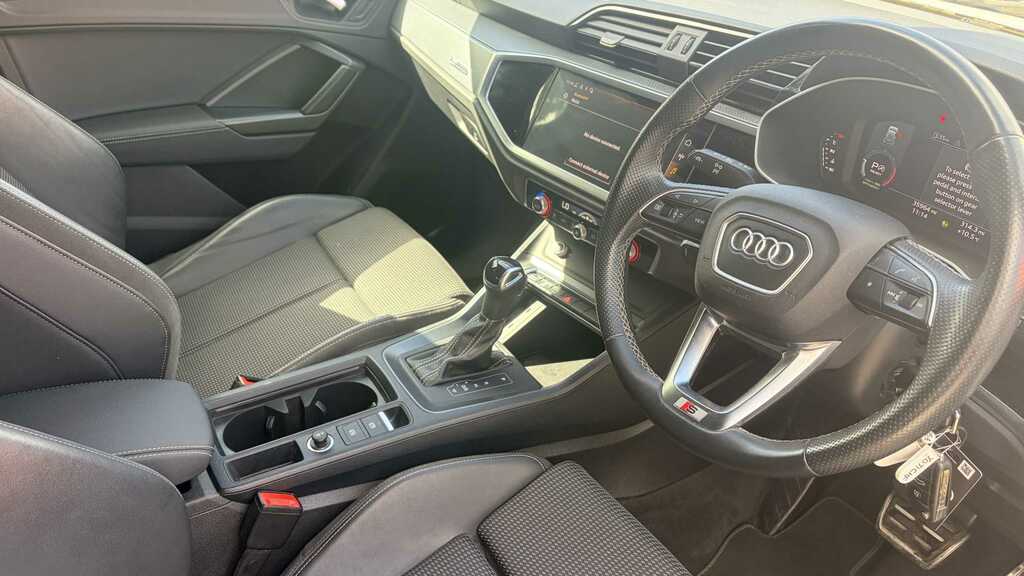 Audi Q3 35 Tdi S Line S Tronic 2021 YD71CHF White #6