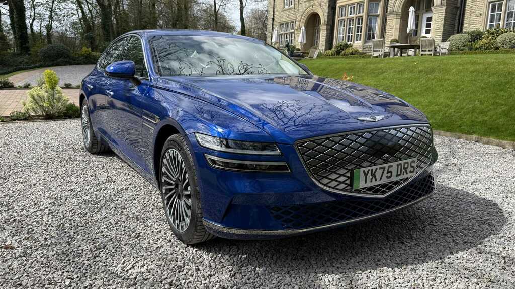 Genesis G80 272Kw Luxury 87.2Kwh Awd 2026 Blue