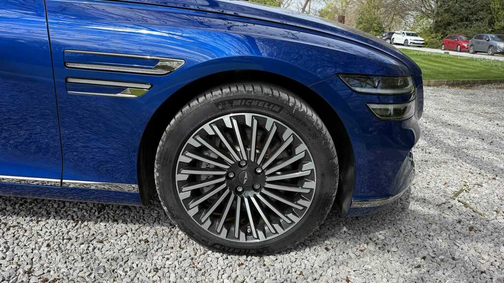 Genesis G80 272Kw Luxury 87.2Kwh Awd 2026 Blue #2