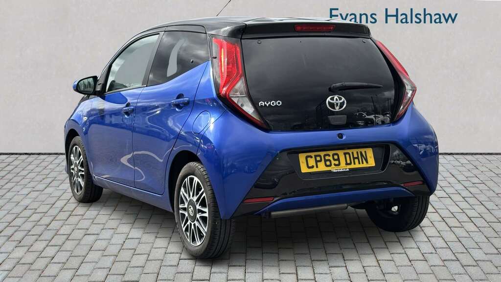 Toyota Aygo 1.0 Vvt-i X-clusiv X-shift 2019 CP69DHN Blue #2