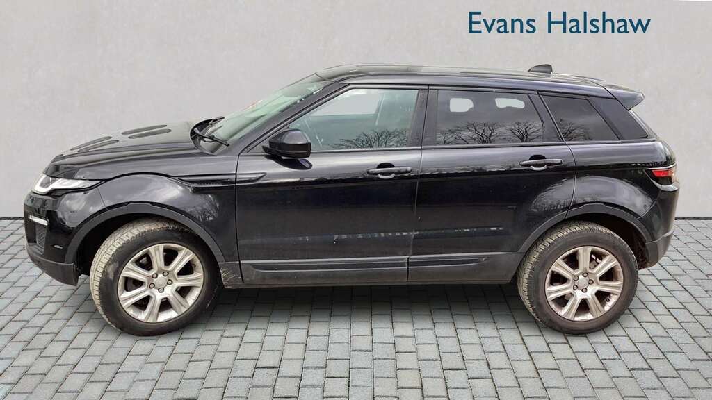 Land Rover Range Rover Evoque 2.0 Td4 Se Tech 2017 OY67YPH Black #3