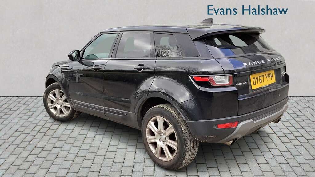 Land Rover Range Rover Evoque 2.0 Td4 Se Tech 2017 OY67YPH Black #2