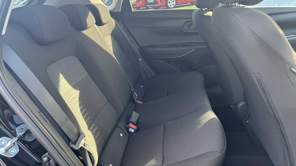 Hyundai Bayon 1.0 Tgdi Premium 2026 NA26OXM Black #6