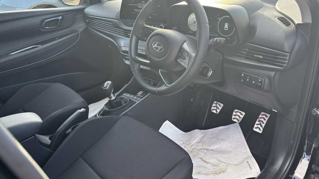Hyundai Bayon 1.0 Tgdi Premium 2026 NA26OXM Black #5
