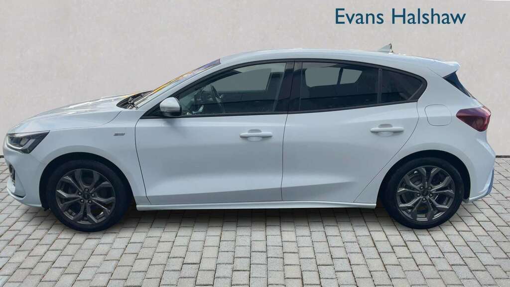 Ford Focus 1.0 Ecoboost St-line 2022 SH72NVR White #3