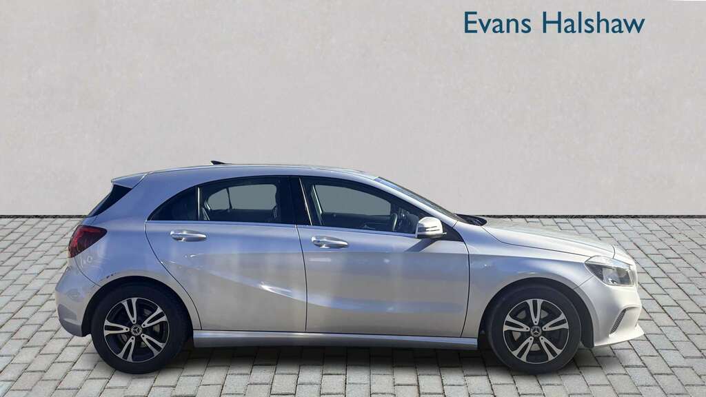 Mercedes-Benz A Class A180 Se 2017 YD67CAA Silver #3