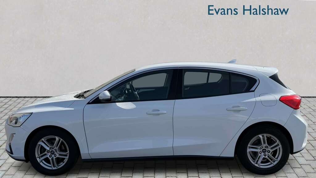 Ford Focus 1.0 Ecoboost 125 Zetec 2019 SE68XRY White #4