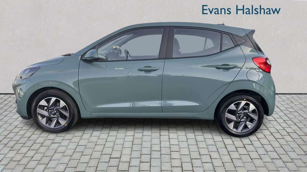 Hyundai I10 1.0 63 Advance Nav 2026 YE26XTH Green #3