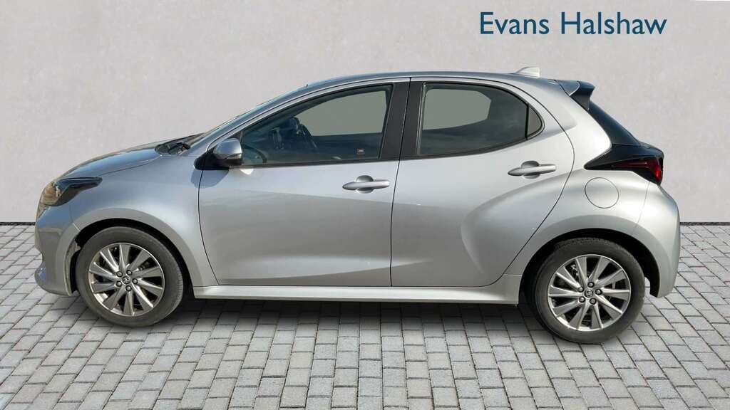 Toyota Yaris 1.5 Hybrid Icon Cvt 2023 FN23NYM Silver #3