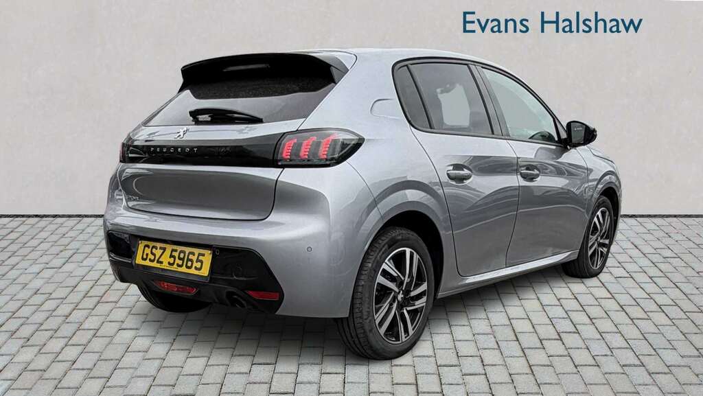Peugeot 208 1.5 Bluehdi 100 Allure Premium 2023 Grey #4