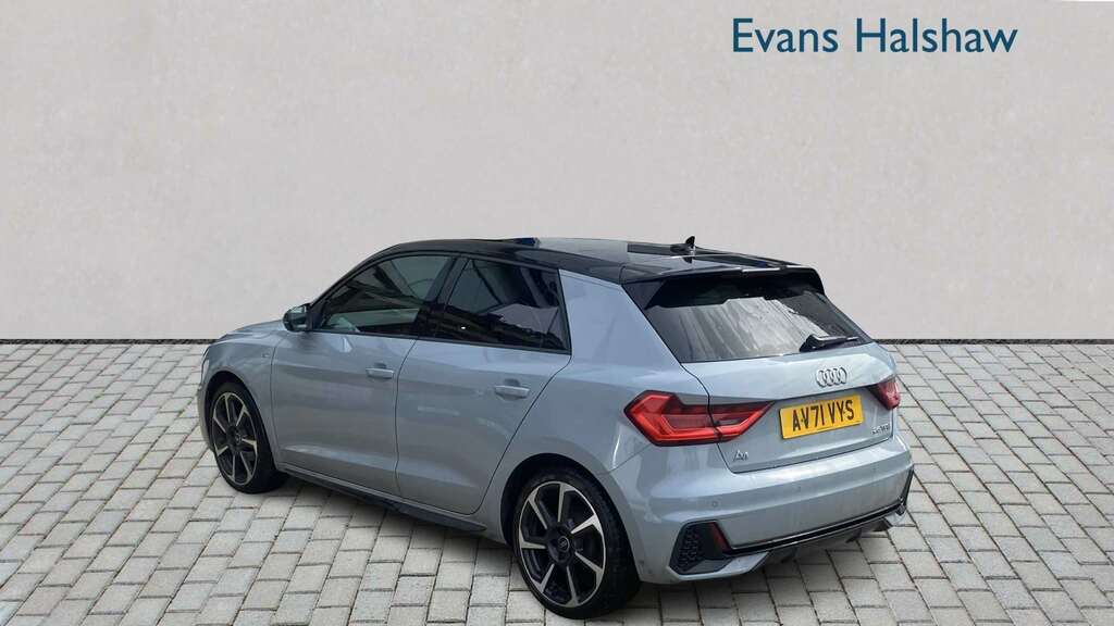 Audi A1 25 Tfsi Black Edition 2021 AV71VYS Grey #3