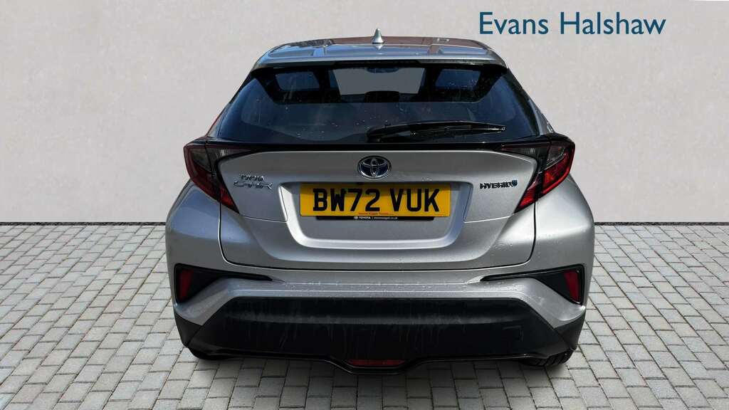Toyota C-Hr 1.8 Hybrid Icon Cvt 2023 BW72VUK Silver #6