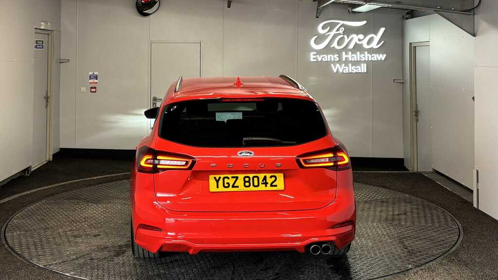 Ford Focus 1.5 Ecoblue St-line Vignale 2023 YGZ8042 Red #6