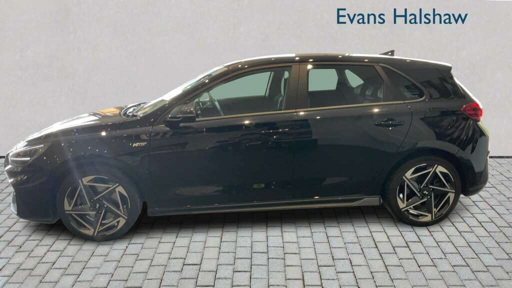 Hyundai I30 1.5T Gdi 48V Hybrid N Line S Dct 2025 Black #3