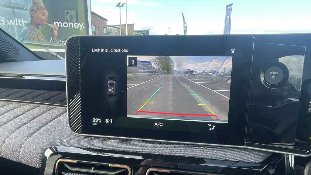 Renault 4 E-Tech 110Kw Techno 52Kwh Comfort Range 2026 NU26UJF Green #3