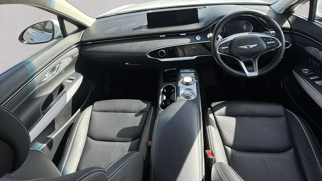 Genesis GV70 360Kw Sport 77Kwh Awd 2023 White #3
