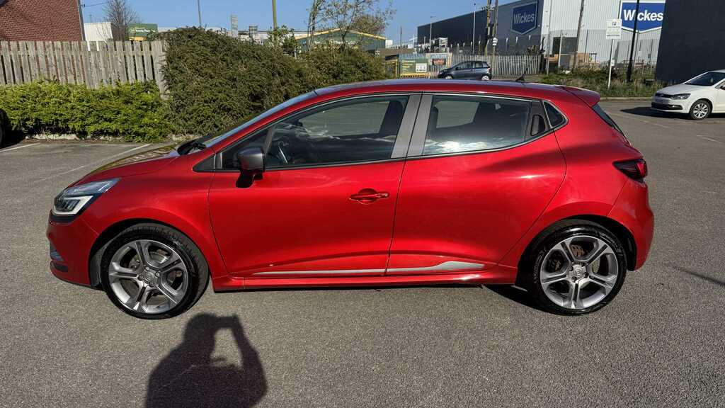 Renault Clio 0.9 Tce 90 Dynamique S Nav 2016 SM66EAF Red #4