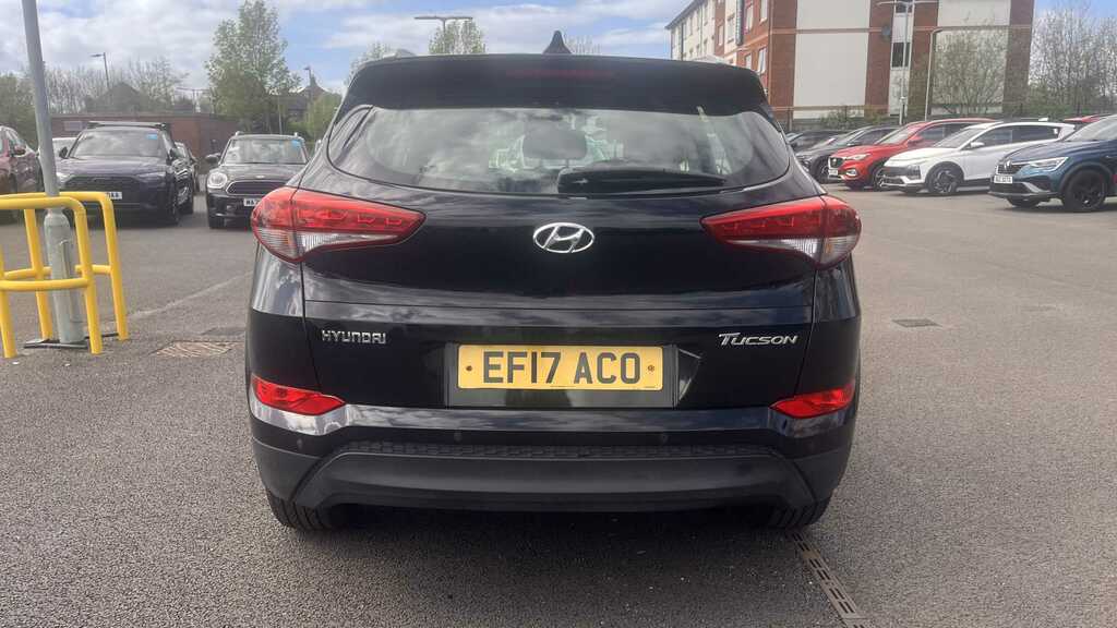 Hyundai Tucson 1.6 Gdi Blue Drive Se 2Wd 2017 EF17ACO Black #4