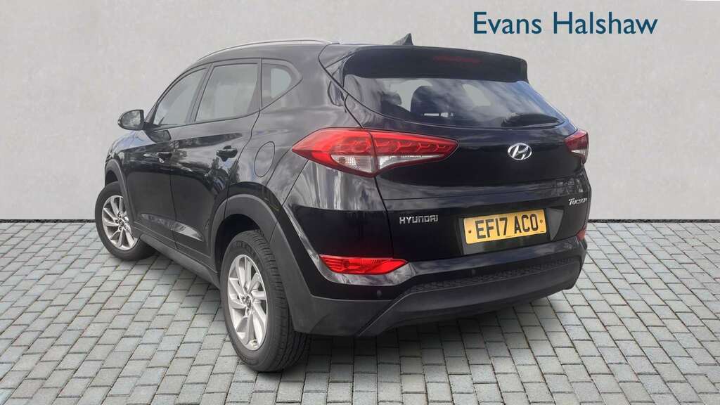 Hyundai Tucson 1.6 Gdi Blue Drive Se 2Wd 2017 EF17ACO Black #2