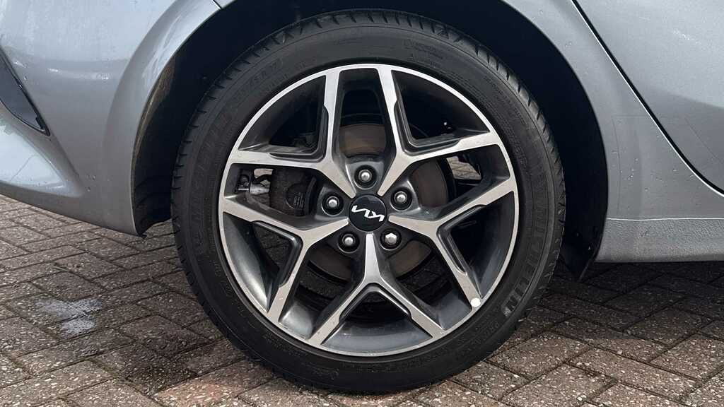 Kia Ceed 1.5T Gdi Isg 3 2022 SA71UBF Silver #6