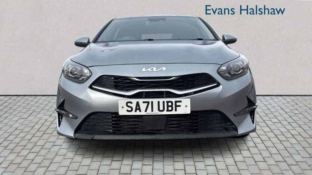 Kia Ceed 1.5T Gdi Isg 3 2022 SA71UBF Silver #4