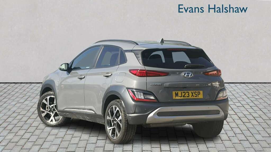 Hyundai Kona 1.0 Tgdi 48V Mhev Premium 2023 Grey #2