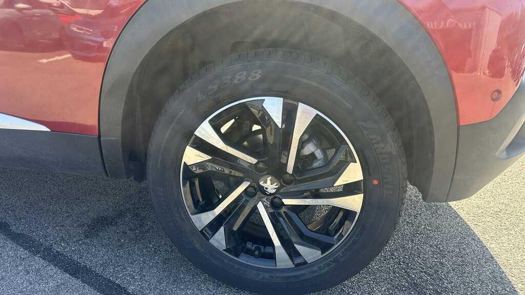Peugeot 2008 1.2 Puretech 130 Gt Eat8 2023 BJ23UMF Red #6