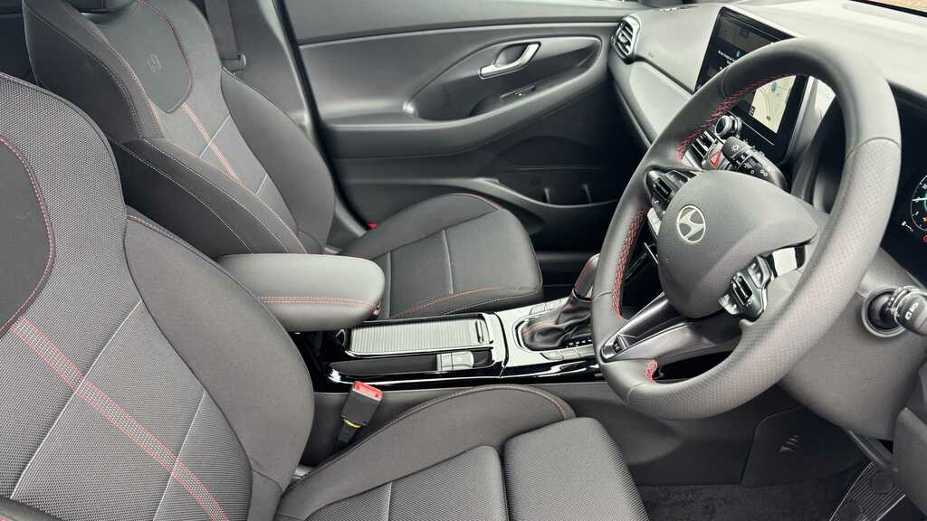 Hyundai I30 1.5 T Gdi Mhev N Line Hatchback Hybrid White #9