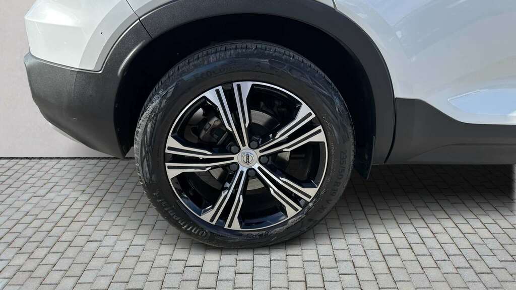 Volvo XC40 2.0 B4p Inscription Pro 2021 White #6